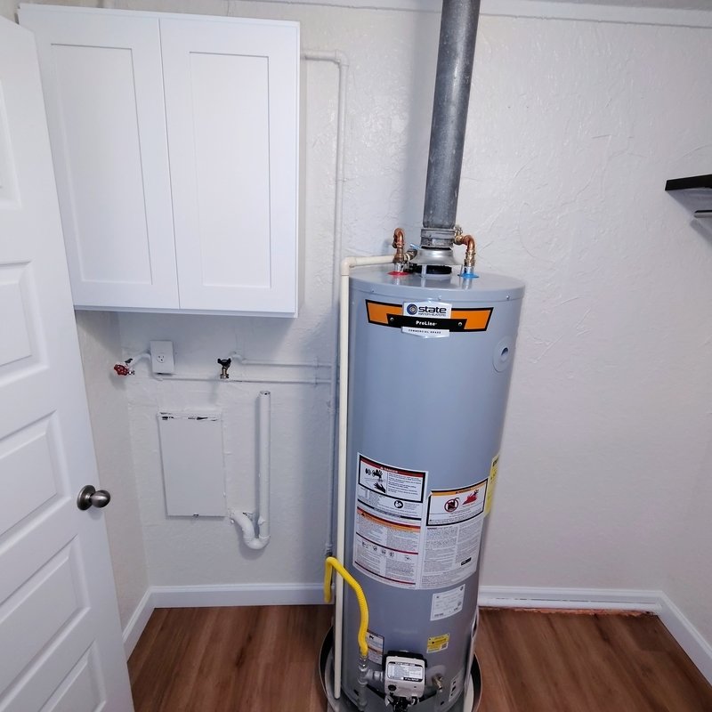 Spacious 2 bedroom nicely appointed upgrades property image