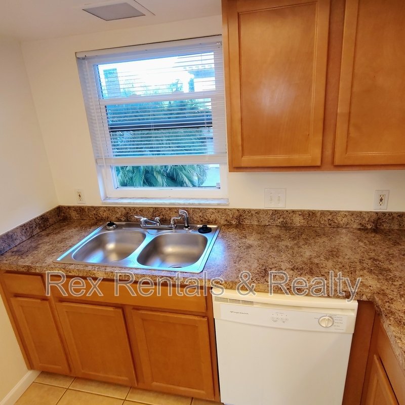 The waterfront arets district of Gulfport property image