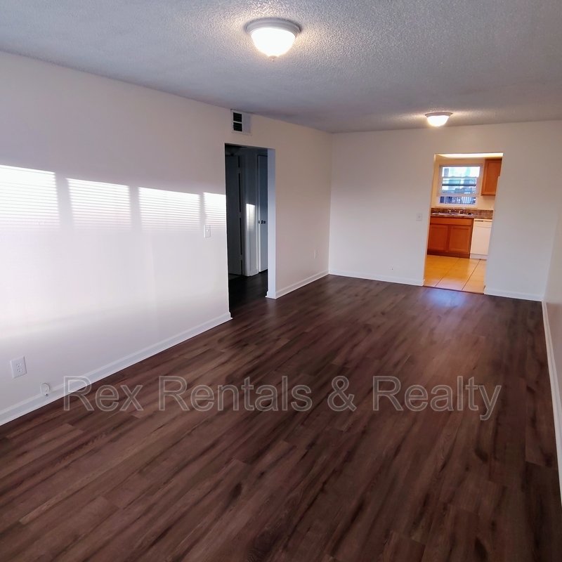 The waterfront arets district of Gulfport property image