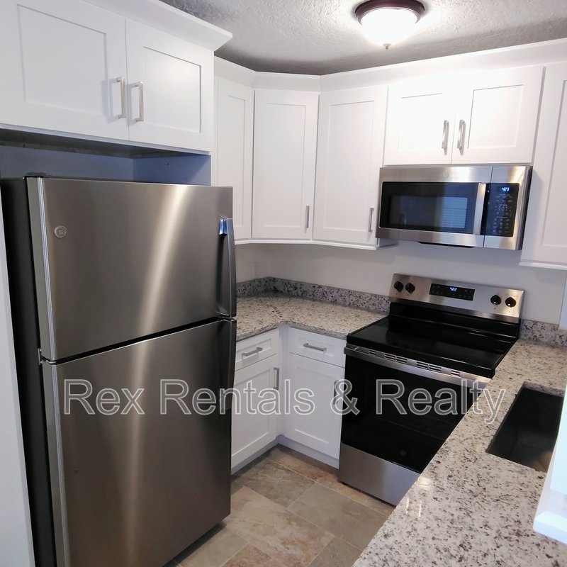 Beautifully Remodeled 2-Bedroom Home with Oversized Garage property image