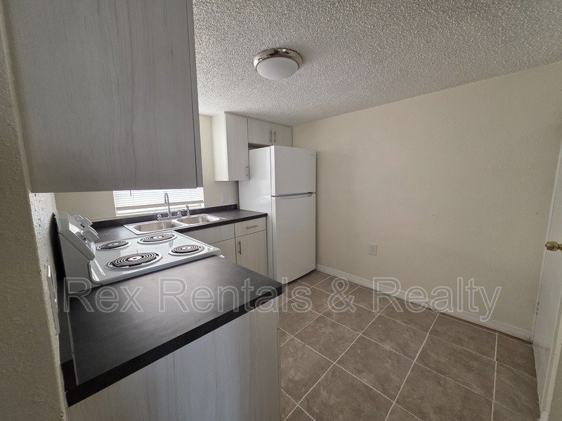 3 BR completely updated throughout property image