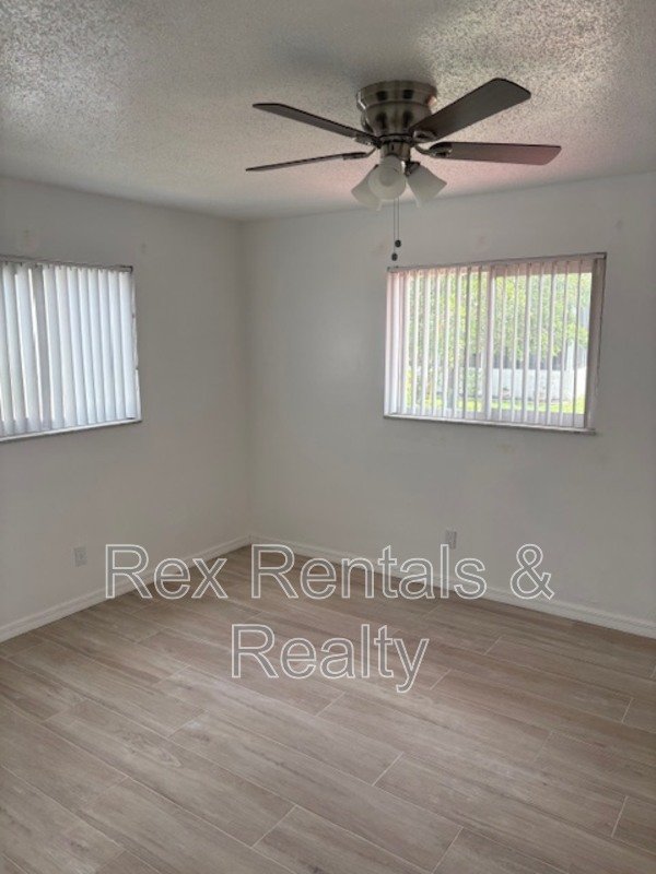 House (condo) for Rent in Beautiful Mainlands 55+ Community property image