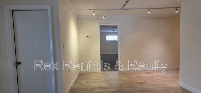 Waterfront 2 bed 2 bath with bonus room in Patrician Point property image