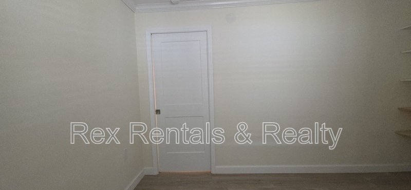 Waterfront 2 bed 2 bath with bonus room in Patrician Point property image