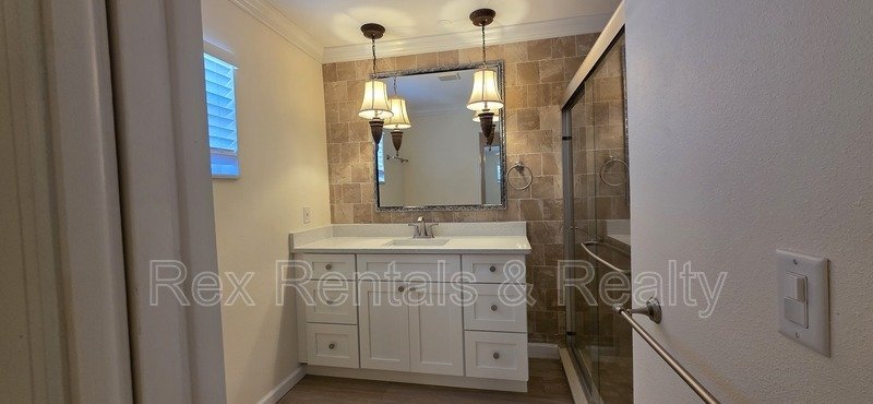 Waterfront 2 bed 2 bath with bonus room in Patrician Point property image