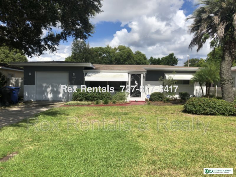 Charming 2BR/1BA with full garage Great St. Pete Location property image