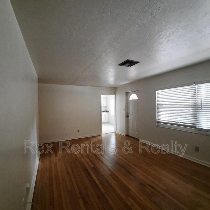 Real Hardwood Floors Frame this 2 br / 1ba property image